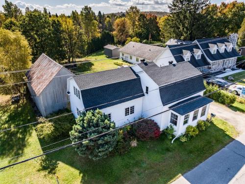 Le 1871 séjour champêtre et lumineux en Mauricie (Le 1871 sejour champetre et lumineux en Mauricie) in แกรนด์แมร์ (ควิเบก)