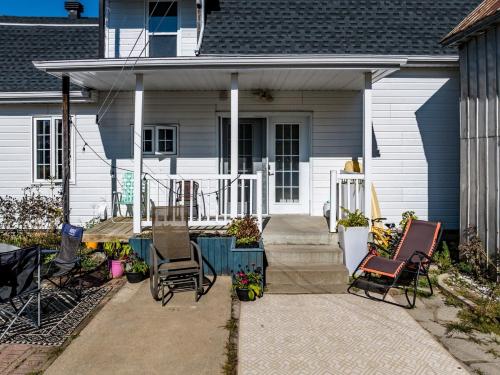 Le 1871 séjour champêtre et lumineux en Mauricie (Le 1871 sejour champetre et lumineux en Mauricie) in แกรนด์แมร์ (ควิเบก)