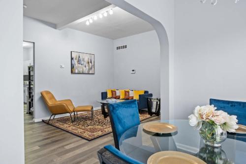 3117 Greenwood Ave - image 11