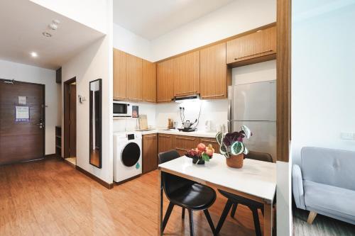 Kitchen, Cove D'Arena in Jurong West