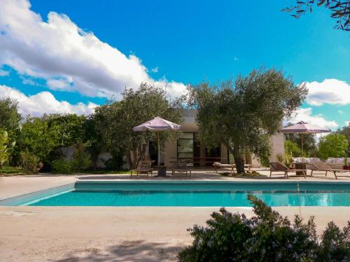 Exterior view, Mediterranean Villa With Pool Near Ostuni in Contrada Donnagnora
