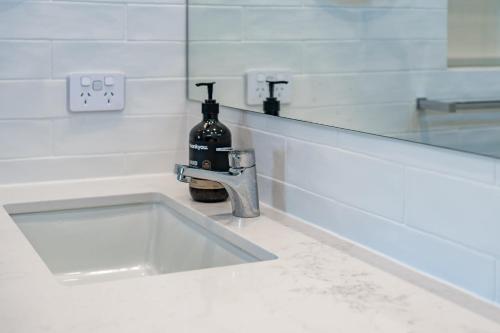 Surfs up at The point - Ocean Parade Middleton - No Linen Included in Πορτ Έλιοτ