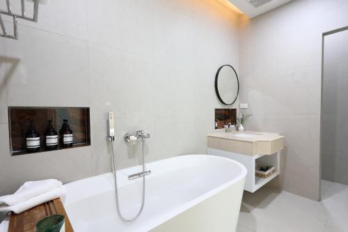 Well-appointed bathrooms