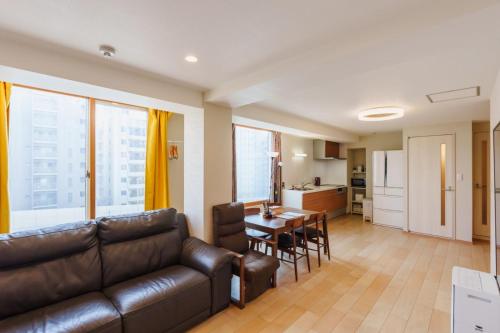 Nihonbashi Guestroom Moonlight