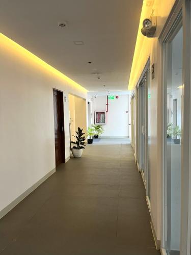 Exterior view, LDR TRAVELLERS INN in Malay