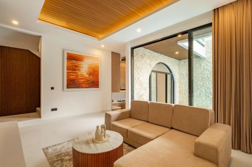 Brand New Modern 3br Luxury Villa at Berawa Canggu