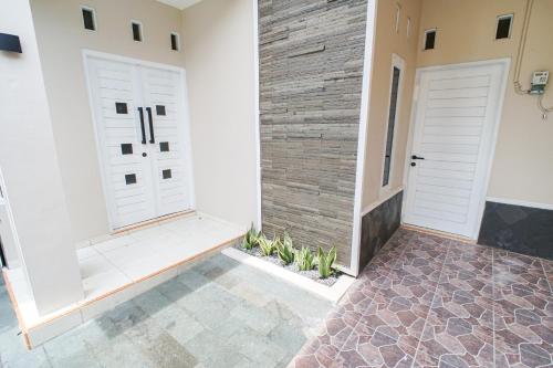 Exterior view, Oemah Rotan Homestay Jogja in Labuan Bajo