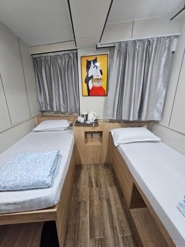 K & B Hostel