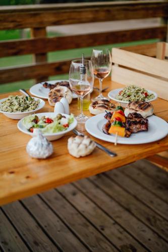 Mad og drikke, AfriCamps at Doolhof Wine Estate in Wellington