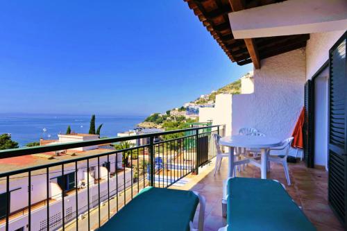 Apartaments El Berganti en Canyelles Petites 2