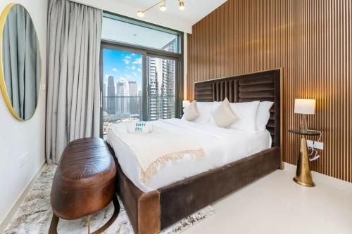FAM Living - Modern 3 Beds+Maidroom Home in Downtown Burj view - image 7