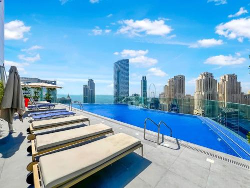 FAM Living - Stunning Modern Marina Apartment - main image