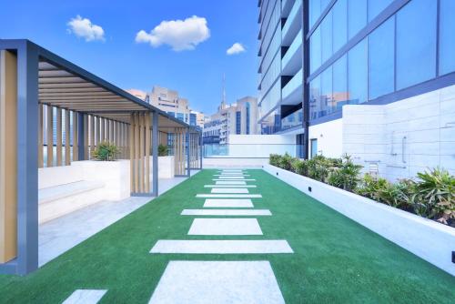 Elegant Studio | Private Jacuzzi & Canal View 