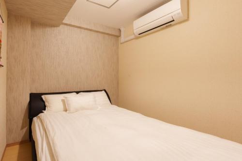 Just a short walk 黒門市場1min 道頓堀 心斎橋 Glico Sign 黒門市場Guestroom Glowlight