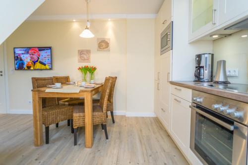 Friesenhaus Germania Ferienwohnung Lene - image 3