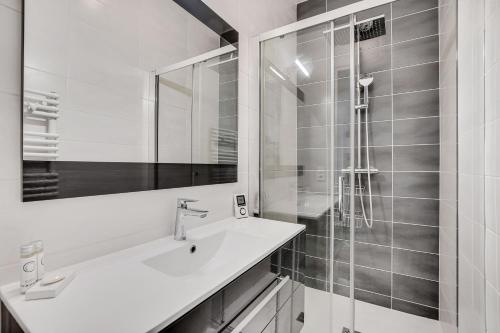 Cozy apartment 1 BDR - 2P - Lariboisiere - image 8