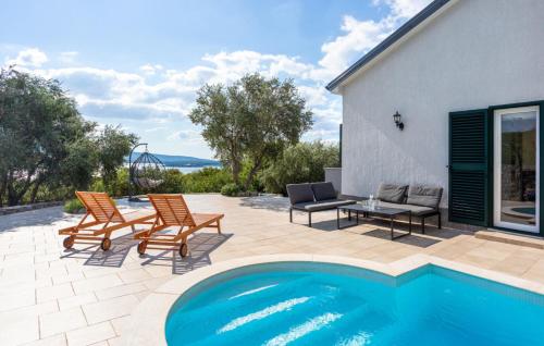 Villa Lucija with pool island Krk by Villas Guide - Location, gîte - Kornić