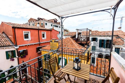 Apartment with Terrace image 10