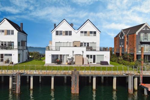 3-Zi-Fewo Brigantine 33 by Seeblick Ferien ORO, Wasserblick,Sauna in Olpenitz