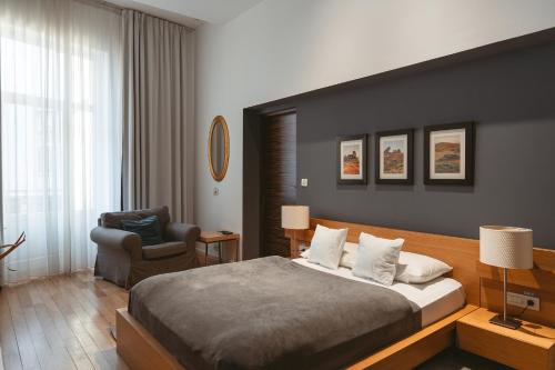 Ivana Hotel in آورادي