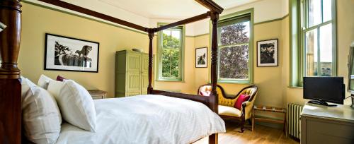 Stow House - image 13