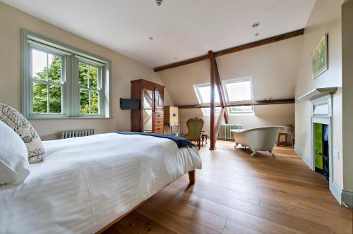 Stow House - main image