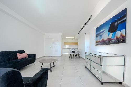 Luxury 5 Rooms Apartment with elevator in Ashdod