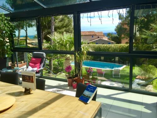 Kilátás, L'ESCALE COTE BLEUE VILLA & Spa Classée 4 Étoiles (L'ESCALE COTE BLEUE VILLA & Spa Classee 4 Etoiles) in Sausset-Les-Pins