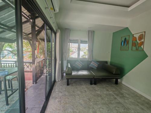 Nemo 2 Resort in Nopparat Thara