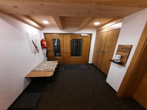 Apartment in Ski Paradise near Trails