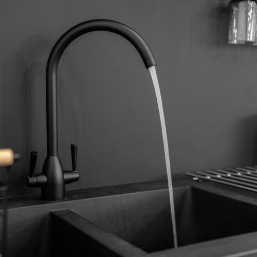 Newtown Lofts - Smart TV - WiFi - On Street Parking 1NT in Castle Bromwich