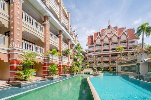 Swimming pool, Ayodhaya Palace Beach Resort Krabi in Nopparat Thara