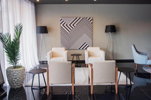 sala de TV, WL Hotel Maputo Executive in Maputo