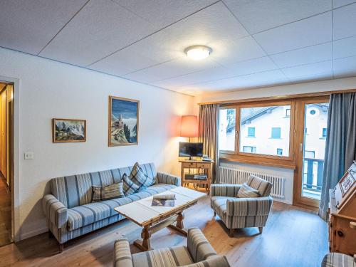 Apartment Chesa Islas by Interhome in Pontresina, Schweiz