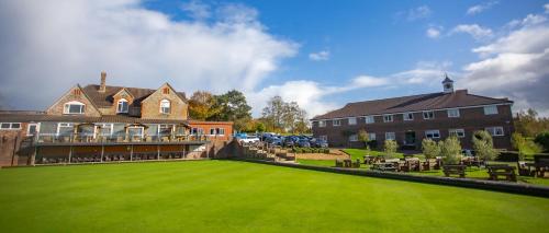. Bells Hotel