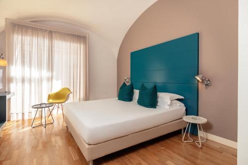 Hotel Piazza Bellini & Apartments, Naples (photo 9)