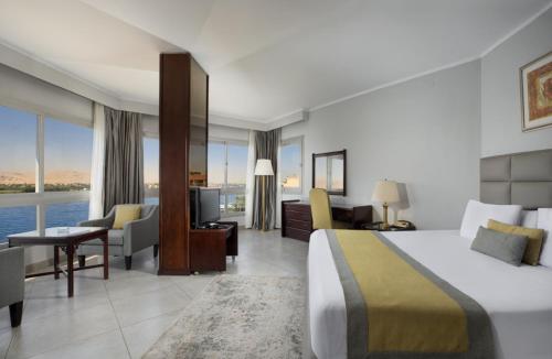 피라미사 룩소르 호텔 앤 스위트 (Pyramisa Luxor Hotel and Suites) in 룩소르