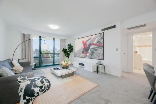 The Arcadia One CBD w Parking Desk Gym Pool