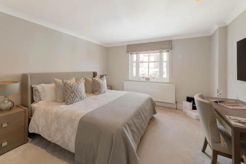 Luxury duplex roof terrace and 2 balconies - main image