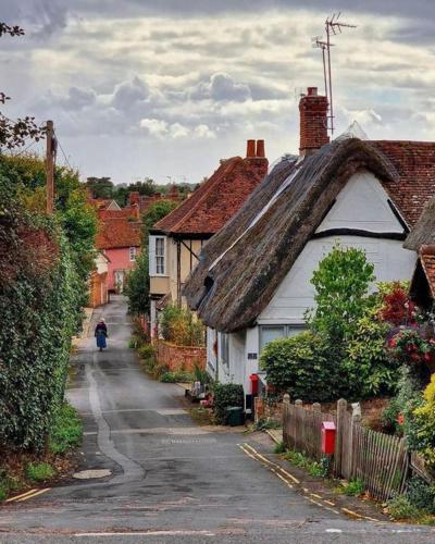 Beautiful Cottage opposite Hedingham Castle! in Castle Hedingham