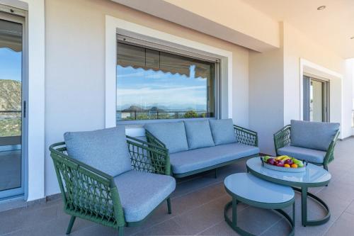 Villa Armonia in Limni Vouliagmenis