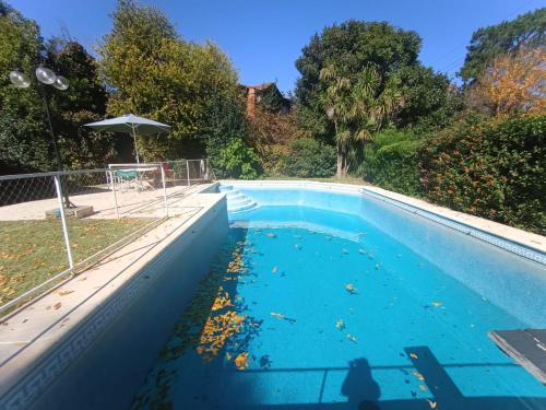 Peldbaseins, Casa Quinta con Piscina Barrio Cerrado Ezeiza in Tristán Suárez