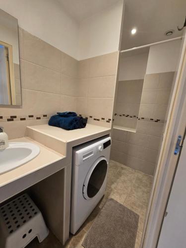 Vannas istaba, Studio mezzanine - 4 pers - Parking - 2km Walibi in Les Avenieres-Veyrins-Thuellin