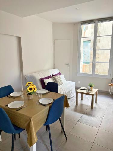 Les Glaneuses - 2 logements en centre bourg de 2 a 4 personnes a 3 min du Puy duFou - Sèvremont