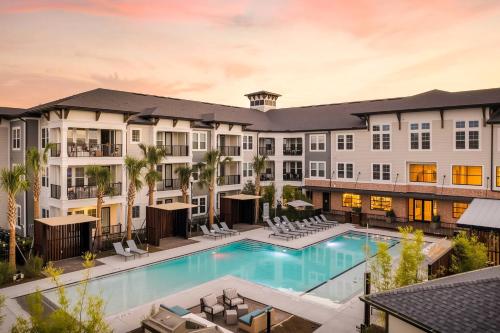 Facilities, LuXury Stay | Pool + Gym + Fast Wi-fi in Winter Garden