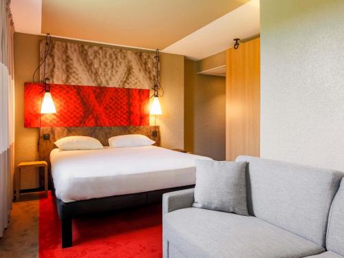 1 double bed, 1 sofa bed
