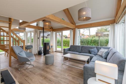 Zonnedorp 17 Zeewinde Renesse: Comfortabele vakantiewoning nabij het strand – khách sạn tại Oude Moolweg en Laone