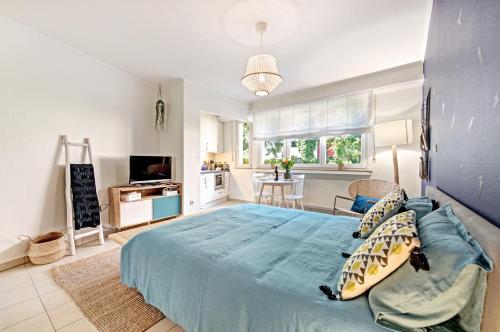 Studio centre proche Kirchberg, calme avec vue – khách sạn tại Limpertsberg