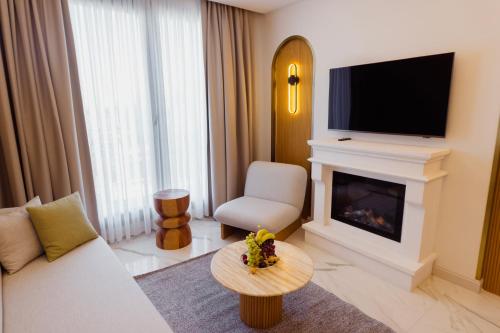 Suite, hydromassage bathtub