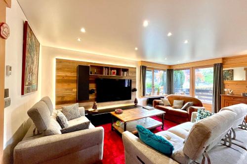 Renovated village house with terrace and quiet